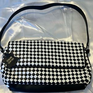 Valerie Stevens Woven Black White Leather Purse Snap Closure 8”x11”. NWT